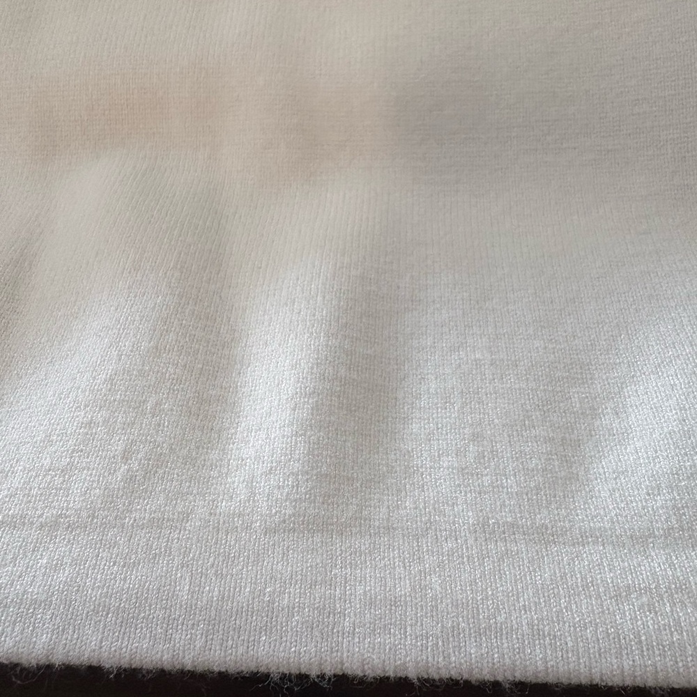 Chico's Elegant White Sweater with Pearl Accents - Picture 6 of 11